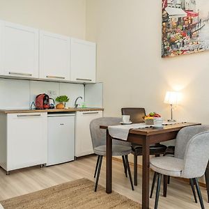 Apartamenty Przytulne Starowka Old Town Ogarna